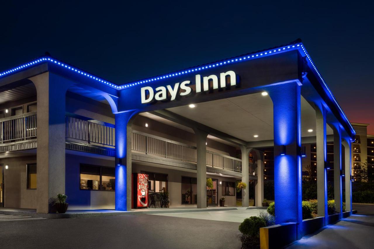 Days Inn By Wyndham Anderson Bagian luar foto